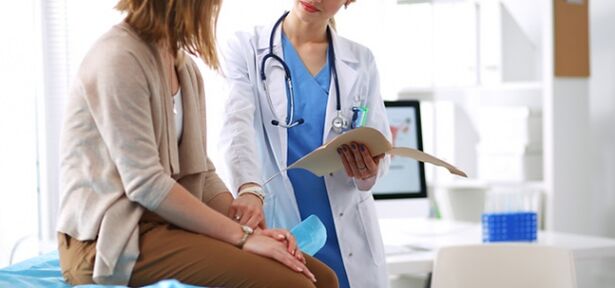 Consultation with a doctor before laser vein coagulation